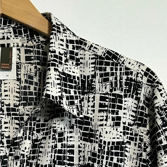 Sere Nada Women’s Size 18 Black White Pleated Button Blouse Stretch Artsy Career - Picture 9 of 12